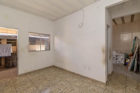 Casa à venda com 200m², 5 quartos e 3 vagas Casa à venda com 200m², 5 quartos e 3 vagasSala Casa 2