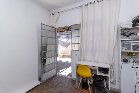 Casa à venda com 200m², 5 quartos e 3 vagas Casa à venda com 200m², 5 quartos e 3 vagasSala Casa 1