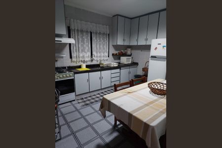 Cozinha de apartamento para alugar com 2 quartos, 96m² em Vila Caiçara, Praia Grande
