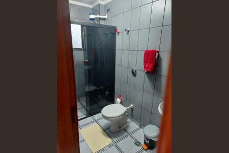 Banheiro de apartamento para alugar com 2 quartos, 96m² em Vila Caiçara, Praia Grande