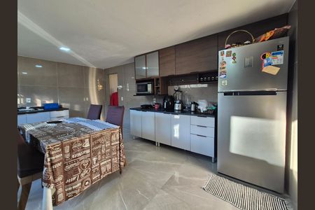 Casa de condomínio para alugar com 120m², 3 quartos e 2 vagas