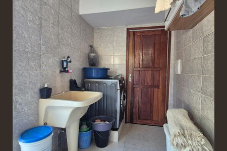 Casa de condomínio para alugar com 120m², 3 quartos e 2 vagas