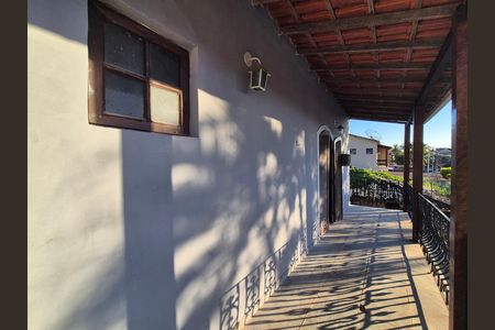Casa de condomínio para alugar com 120m², 3 quartos e 2 vagas
