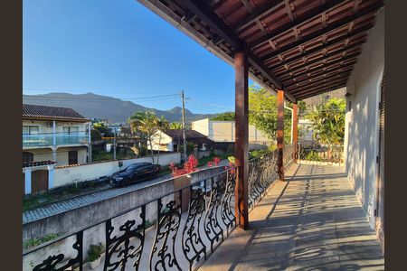 Casa de condomínio para alugar com 120m², 3 quartos e 2 vagas