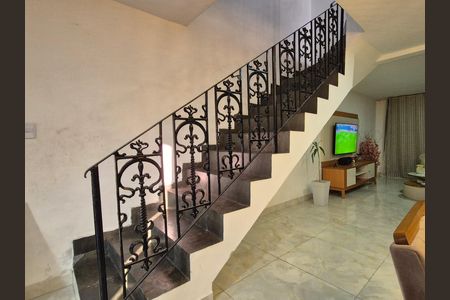 Casa de condomínio para alugar com 120m², 3 quartos e 2 vagas