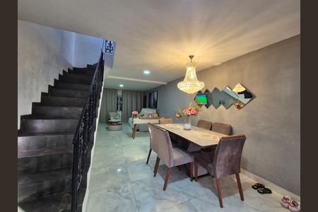 Casa de Condomínio para alugar com 3 quartos, 120m² em Vargem Pequena, Rio de Janeiro