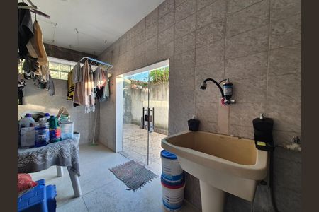 Casa de Condomínio para alugar com 3 quartos, 120m² em Vargem Pequena, Rio de Janeiro