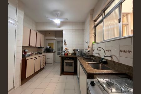 Apartamento à venda com 176m², 3 quartos e 1 vaga