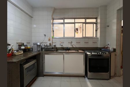 Apartamento à venda com 176m², 3 quartos e 1 vaga