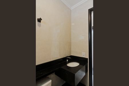 Banheiro de casa de condomínio para alugar com 1 quarto, 40m² em Santana, São Paulo