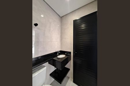 Banheiro de casa de condomínio para alugar com 1 quarto, 40m² em Santana, São Paulo