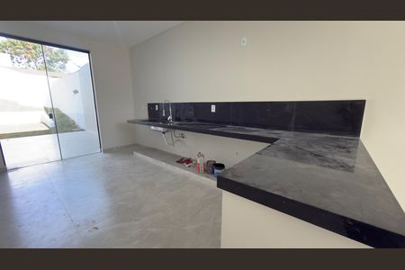 Casa à venda com 3 quartos, 130m² em Novo Santos Dumont, Lagoa Santa