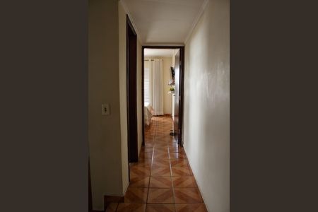 Casa à venda com 206m², 2 quartos e 2 vagas Casa à venda com 206m², 2 quartos e 2 vagasCorredor
