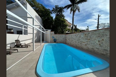 Casa para alugar com 500m², 3 quartos e 3 vagasÁrea comum - Piscina