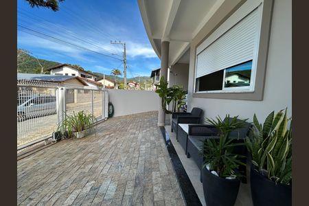 Casa para alugar com 500m², 3 quartos e 3 vagasÁrea externa