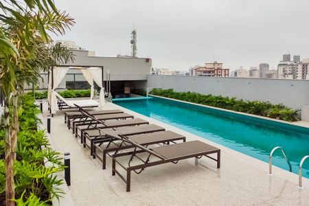Apartamento à venda com 30m², 1 quarto e sem vaga Apartamento à venda com 30m², 1 quarto e sem vagaPiscina