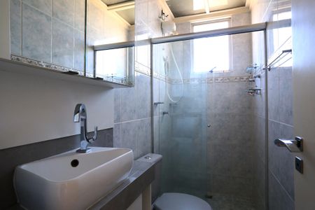 Apartamento à venda com 175m², 4 quartos e 2 vagas Apartamento à venda com 175m², 4 quartos e 2 vagasBanheiro da Suíte