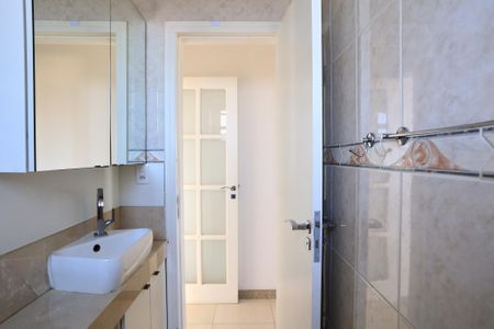 Apartamento à venda com 175m², 4 quartos e 2 vagas Apartamento à venda com 175m², 4 quartos e 2 vagasBanheiro