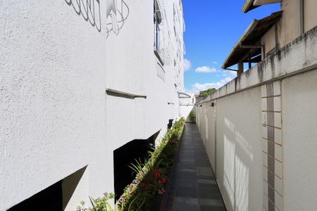 Apartamento à venda com 175m², 4 quartos e 2 vagas Apartamento à venda com 175m², 4 quartos e 2 vagasEntrada