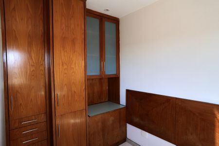 Apartamento à venda com 175m², 4 quartos e 2 vagas Apartamento à venda com 175m², 4 quartos e 2 vagasQuarto