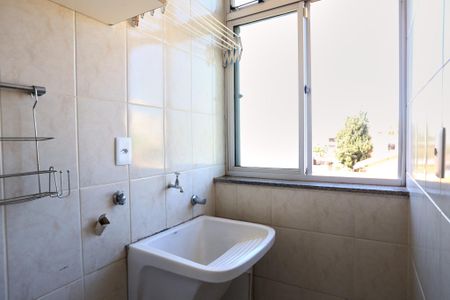 Apartamento à venda com 175m², 4 quartos e 2 vagas Apartamento à venda com 175m², 4 quartos e 2 vagasÁrea de Serviço