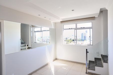 Apartamento à venda com 4 quartos, 175m² em Esplanada, Belo Horizonte