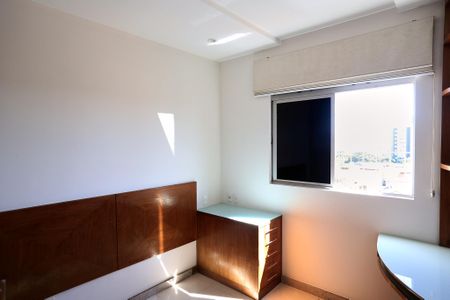 Apartamento à venda com 175m², 4 quartos e 2 vagas Apartamento à venda com 175m², 4 quartos e 2 vagasQuarto