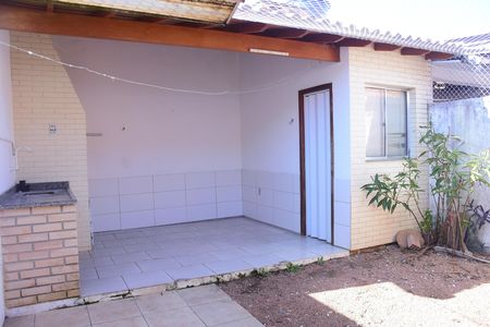 Casa para alugar com 60m², 2 quartos e 1 vaga