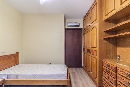 Quarto 2 de apartamento para alugar com 3 quartos, 240m² em Floresta, Porto Alegre