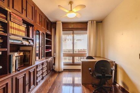 Sala de apartamento para alugar com 3 quartos, 240m² em Floresta, Porto Alegre