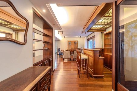 Apartamento para alugar com 3 quartos, 240m² em Floresta, Porto Alegre