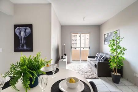 Apartamento para alugar com 67m², 3 quartos e 1 vagaSala