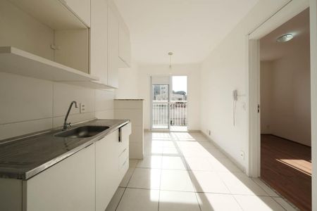 Sala/Cozinha de apartamento para alugar com 1 quarto, 29m² em Vila Ré, São Paulo