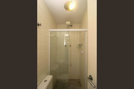 Apartamento à venda com 225m², 5 quartos e 2 vagas Apartamento à venda com 225m², 5 quartos e 2 vagasBanheiro de serviço