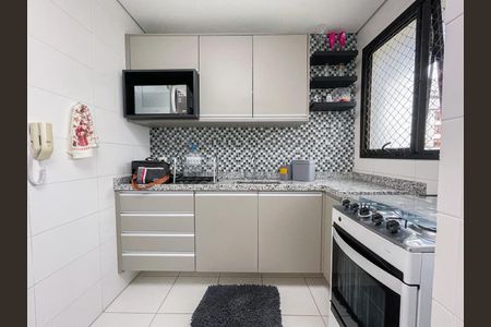 Cozinha de apartamento para alugar com 3 quartos, 120m² em Auxiliadora, Porto Alegre