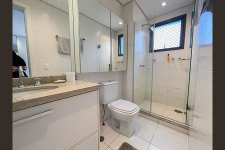 Apartamento para alugar com 120m², 3 quartos e 2 vagas Apartamento para alugar com 120m², 3 quartos e 2 vagasBanheiro 1