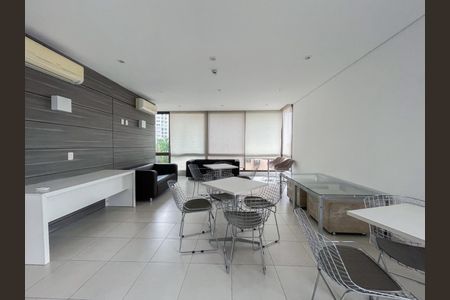 Apartamento para alugar com 120m², 3 quartos e 2 vagas