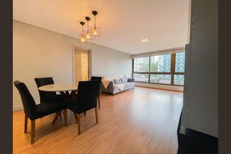Sala de apartamento para alugar com 3 quartos, 120m² em Auxiliadora, Porto Alegre