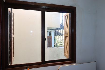 Quarto de casa à venda com 2 quartos, 360m² em Bom Jesus, Porto Alegre