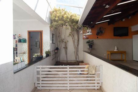 Quintal de casa à venda com 3 quartos, 180m² em Jardim Japao, São Paulo
