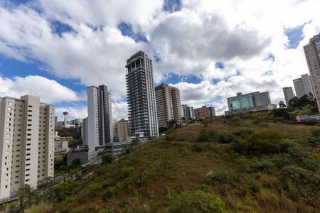 Apartamento à venda com 125m², 3 quartos e 3 vagas Apartamento à venda com 125m², 3 quartos e 3 vagasVista da Suíte 1