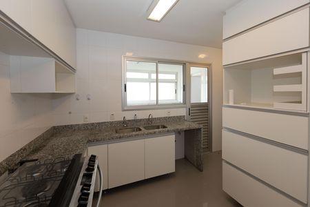 Apartamento à venda com 125m², 3 quartos e 3 vagas Apartamento à venda com 125m², 3 quartos e 3 vagasCozinha