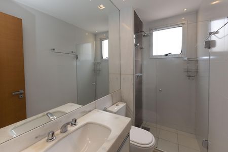 Apartamento à venda com 125m², 3 quartos e 3 vagas Apartamento à venda com 125m², 3 quartos e 3 vagasBanheiro da Suíte 1