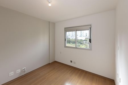 Apartamento à venda com 125m², 3 quartos e 3 vagas Apartamento à venda com 125m², 3 quartos e 3 vagasQuarto 1