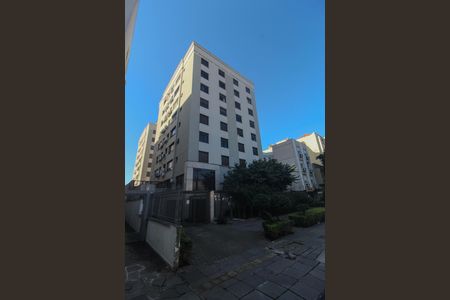 Apartamento para alugar com 65m², 2 quartos e 1 vagaFachada