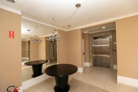 HALL DOS ELEVADORES de apartamento para alugar com 3 quartos, 89m² em Mansões Santo Antônio, Campinas