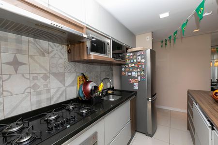 COZINHA de apartamento para alugar com 3 quartos, 89m² em Mansões Santo Antônio, Campinas