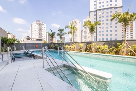 Apartamento para alugar com 38m², 1 quarto e 1 vagaÁrea comum - Piscina