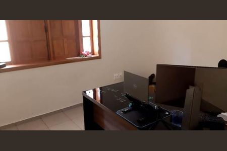 Casa à venda com 7 quartos, 382m² em Ouro Preto, Belo Horizonte