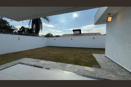 Casa à venda com 3 quartos, 500m² em Várzea, Lagoa Santa